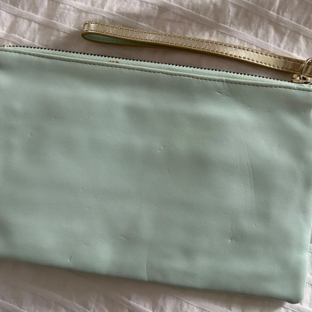 FINAL PRICE! White House Black Market Clutch Purse Wristlet Seafoam Green Gold